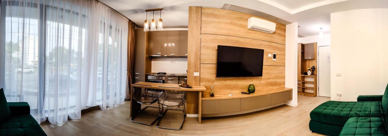 Luxury On Apartment *