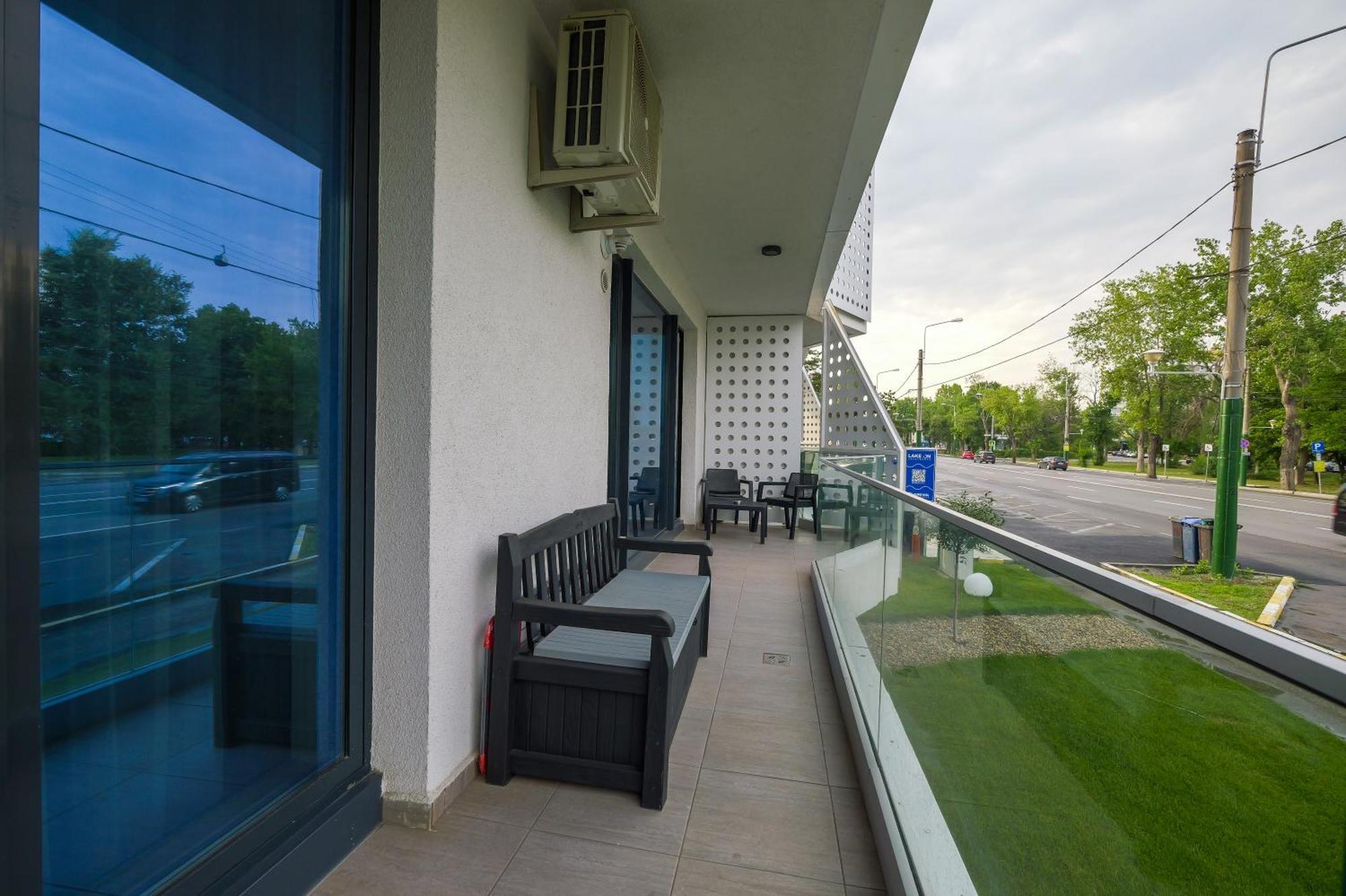 Luxury On Apartment *